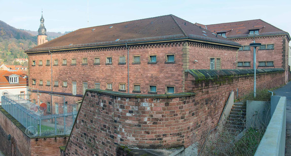 Außenaufnahme der ehemaligen Heidelberger Außenstelle der Justizvollzugsanstalt Mannheim, auch „Fauler Pelz“ genannt.