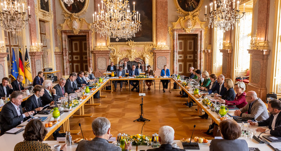 Auswärtige Kabinettssitzung im Residenzschloss Rastatt