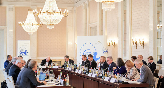 Dritte Sitzung des Expertenforums im Rahmen des Europadialogs Baden-Württemberg am 10. November 2018 im Neuen Schloss in Stuttgart (Bild: Justizministerium Baden-Württemberg / Steffen Schmid)