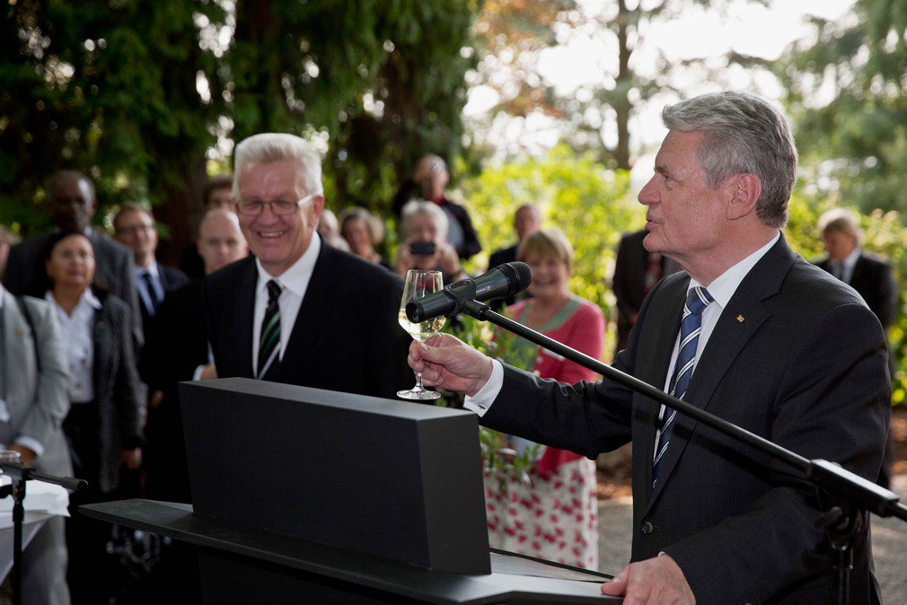 Bundespräsident Joachim Gauck (r.) und Ministerpräsident Winfried Kretschmann (l.)