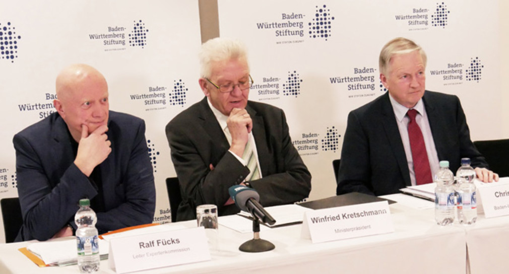 v.l.n.r.: Ralf Fücks, Ministerpräsident Winfried Kretschmann und Christoph Dahl (Foto: © BW Stiftung) 