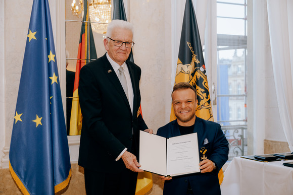 Ministerpräsident Winfried Kretschmann (links) und Niko Kappel (rechts)