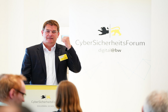 Cybersicherheit 4. Cybersicherheitsforum in Stuttgart 4. Cybersicherheitsforum in Stuttgart im Haus der Wirtschaft am 13. April 2022