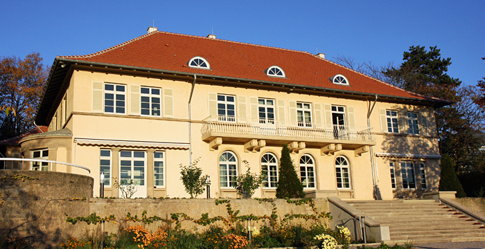 Außenansicht des Clay Hauses in Stuttgart