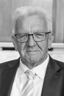 Winfried Kretschmann']