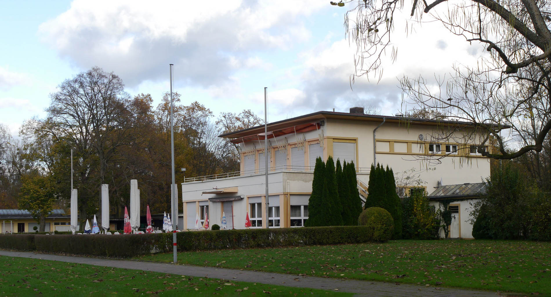 Das Rheinstrandbad Rappenwört in Karlsruhe