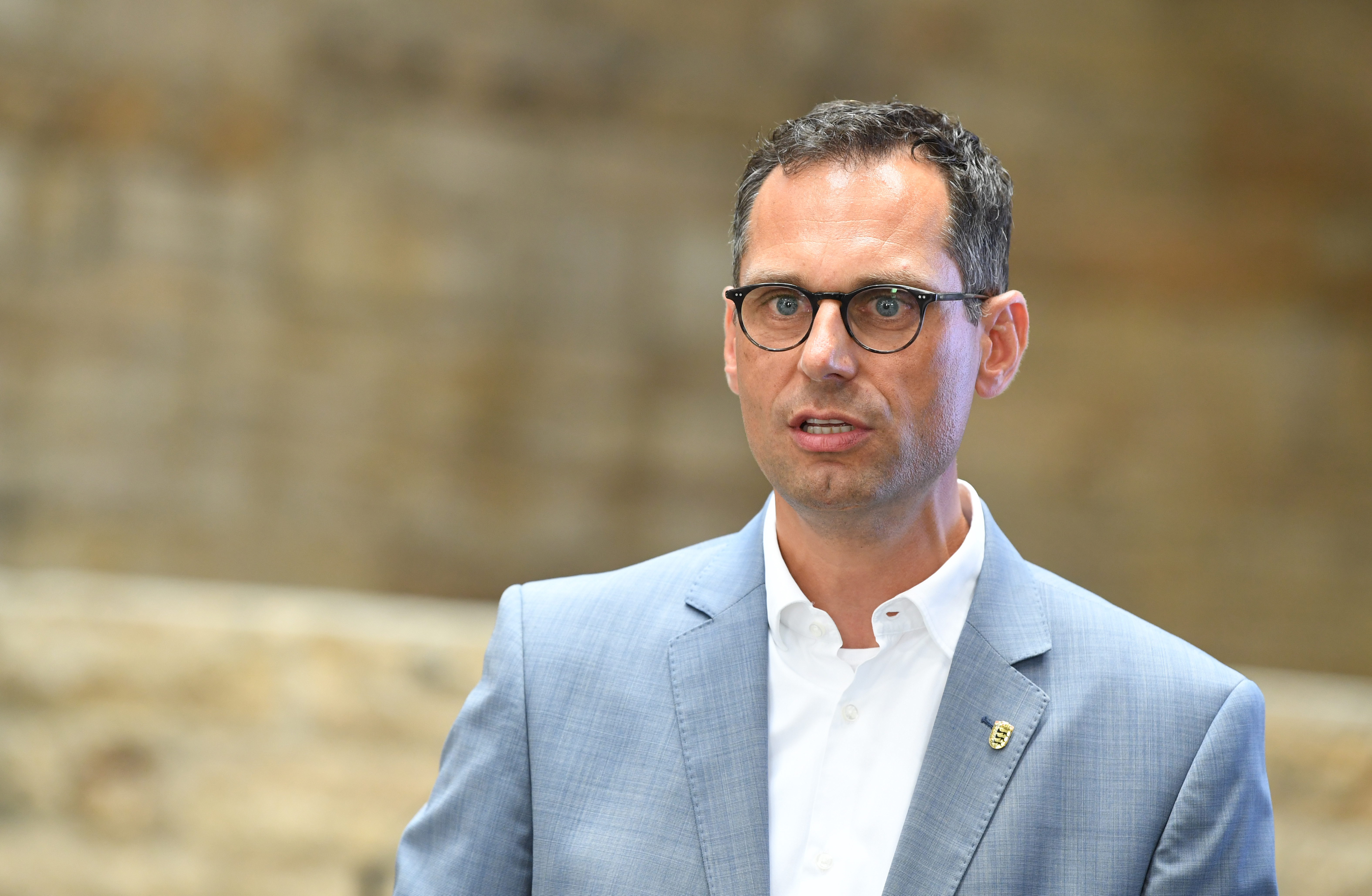 Termin im Recyclingpark Neckartal in Stuttgart, im Rahmen der Sommerreise „Umweltschutz, CO²-neutrale Produktion und Recycling: Baden-Württembergs Wirtschaft auf dem Weg zur nachhaltigen Produktion“