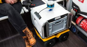 Transportroboter im &ouml;ffentlichen Raum