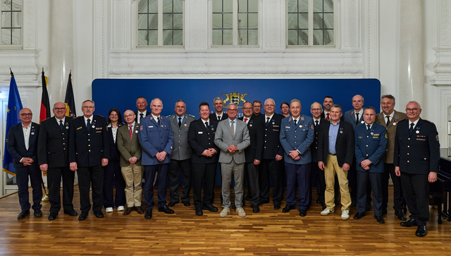 Verleihung des Bev&ouml;lkerungsschutz Ehrenzeichen