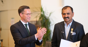 Innenminister Manuel Hagel (links) und Muhammad Afzal (rechts)