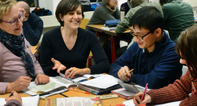Deutschkurs in einer Volkshoschschule (Symbolbild: &copy; dpa).